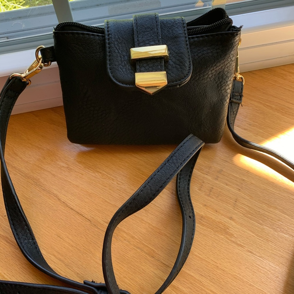 Charming Charlie purse